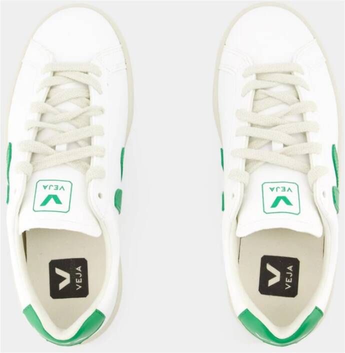 Veja Witte Smaragd Sneakers Stijlvol en Duurzaam Wit Dames