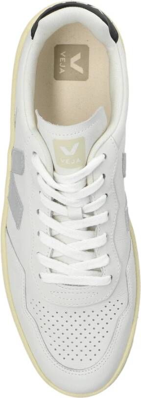 Veja Sportschoenen V-90 O.t. Leer