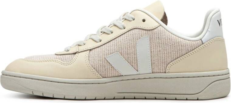 Veja Tennis-geïnspireerde Sneaker in Crème en Wit Beige Heren