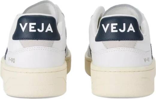 Veja Traced Leren Sneakers Minimalistische Stijl White Dames