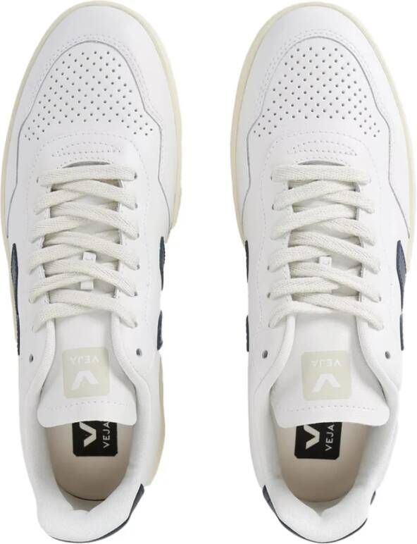 Veja Traced Leren Sneakers Minimalistische Stijl White Dames