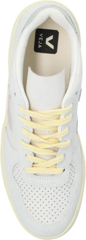 Veja V-10 Leren sneakers Yellow Dames