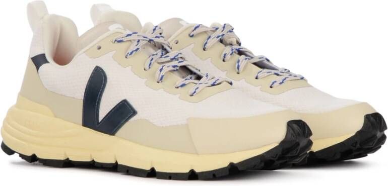 Veja Witte en beige mesh sneakers met blauwe details Multicolor Heren