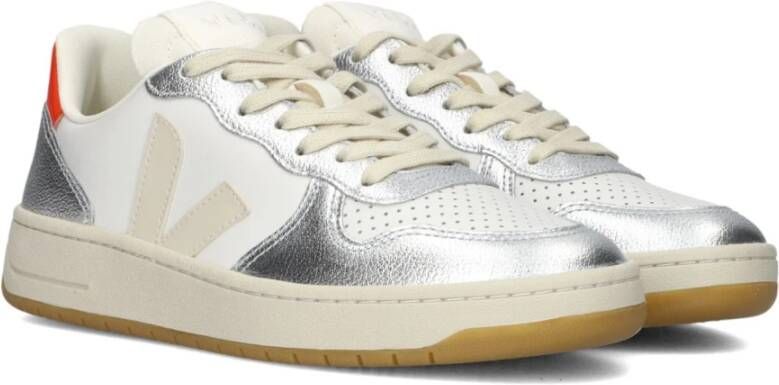 Veja Witte lage damessneakers V-10