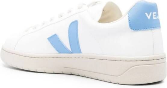 Veja Witte Sneaker met Korrelige Textuur en Logo Details Multicolor Heren