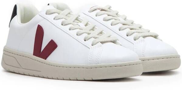 Veja Witte Sneakers met Bordeaux Detail White Heren