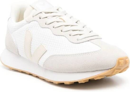 Veja Witte Vetersneaker met Merkhiel White Heren