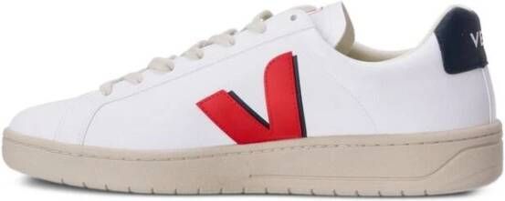 Veja Witte Rode Sneaker met Appliqué Logo Multicolor Heren