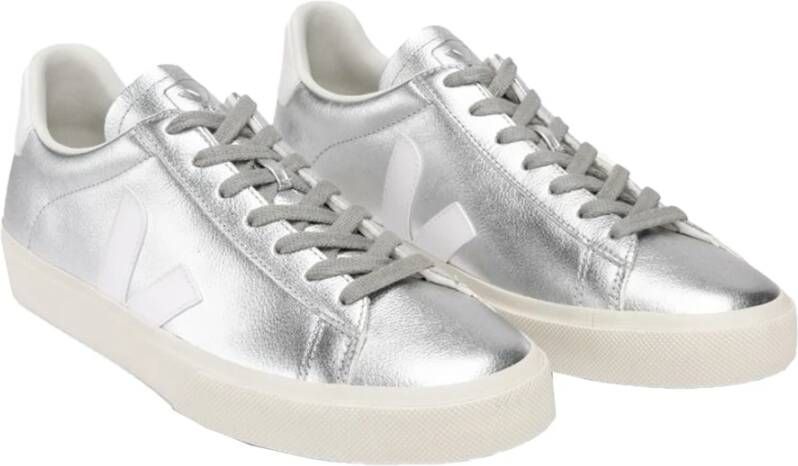 Veja Zilveren Ronde Neus Leren Sneakers Gray Dames