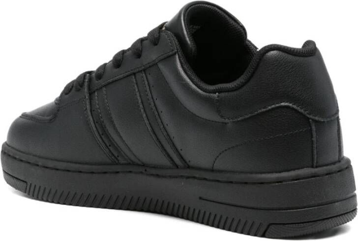 Versace Jeans Couture Zwarte platte schoenen met eco-leer