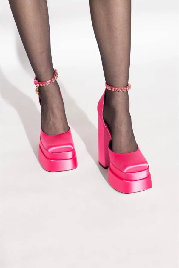 Versace Medusa Aevitas platform pumps Roze Dames