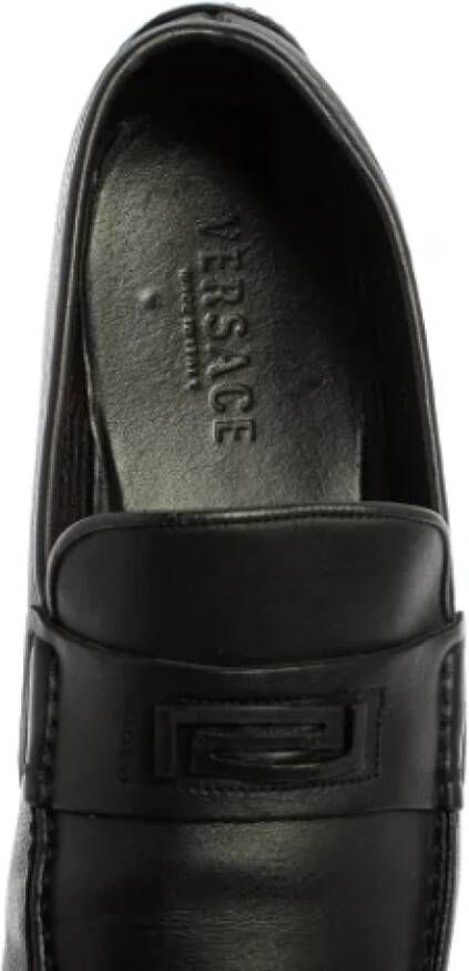 Versace Pre-owned Leather flats Black Dames