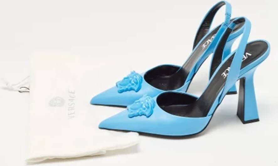 Versace Pre-owned Leather heels Blue Dames