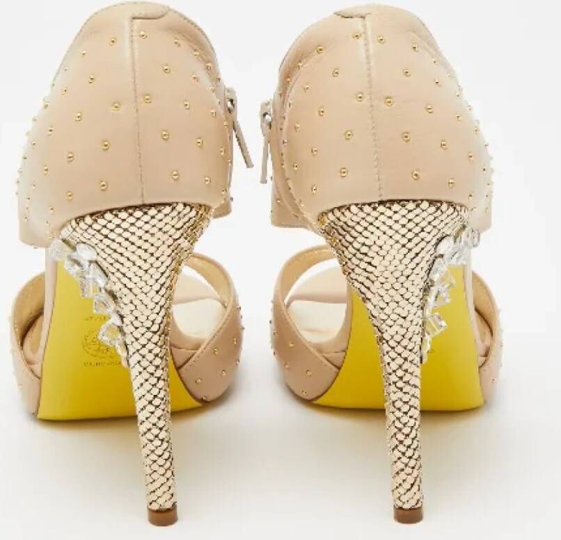 Versace Pre-owned Leather sandals Beige Dames