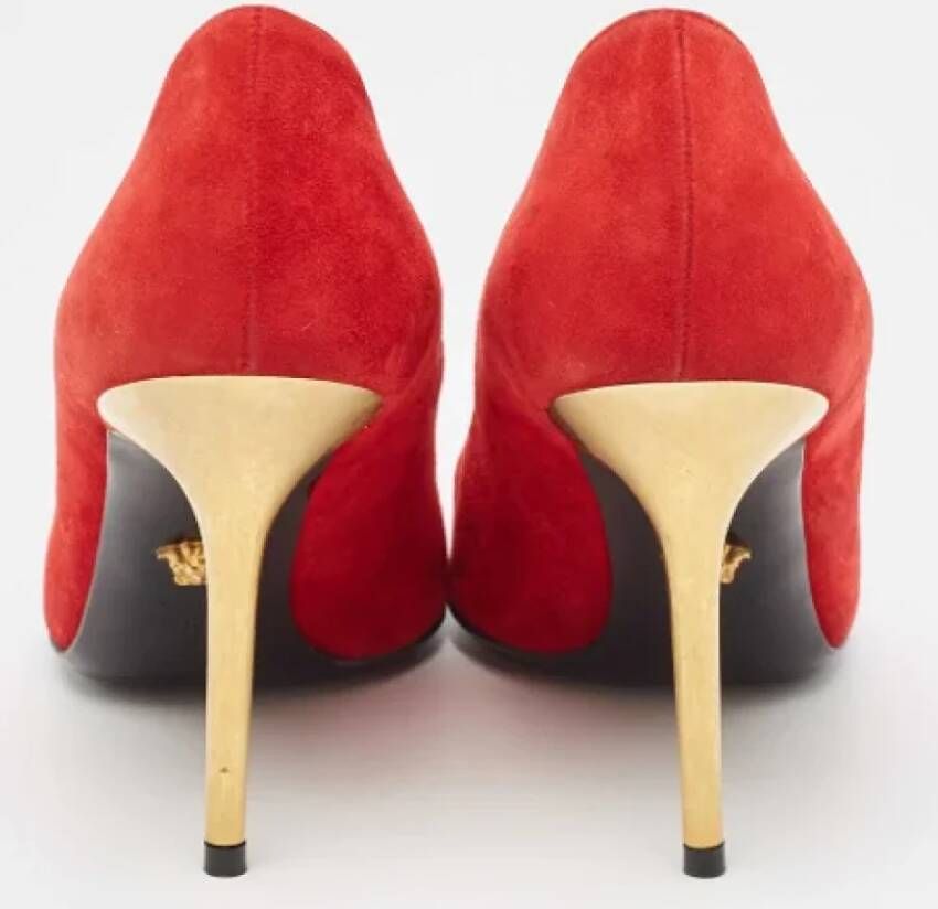 Versace Pre-owned Suede heels Red Dames