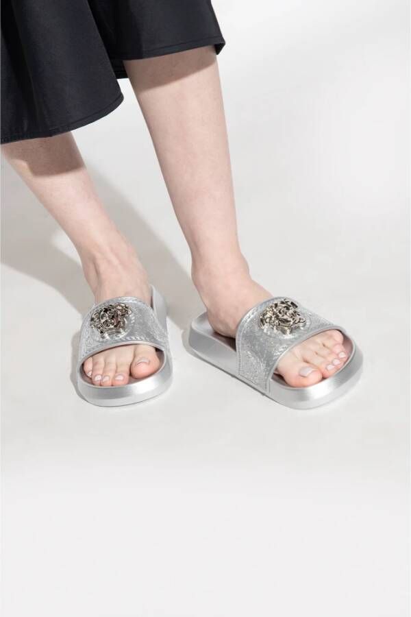 Versace Slippers met Medusa-gezicht Grijs Dames