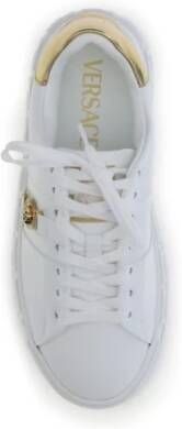 Versace Sneakers met Griekse Sleutelzool en Gouden Details
