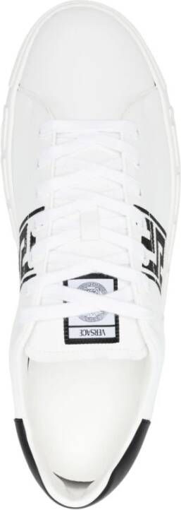 Versace Witte Sneakers met Greca-borduursel