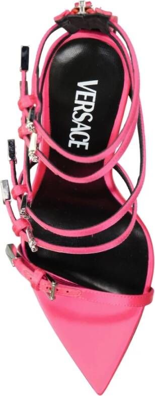 Versace Zijden Sandalen met Puntneus en Meerdere Gespen