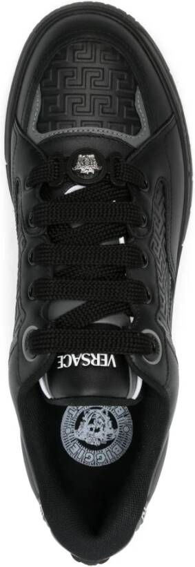 Versace Zwarte Leren Grieks Motief Sneakers