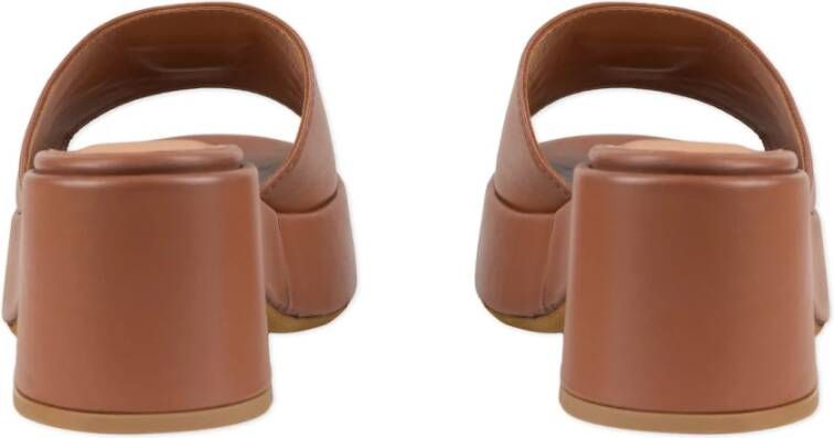 Via Roma 15 Bruine leren sandalen met laserlogo