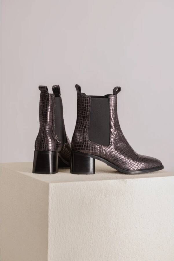 Via Vai Enkellaars met slangenprint en blokhak Brown Dames