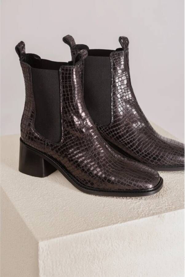 Via Vai Enkellaars met slangenprint en blokhak Brown Dames