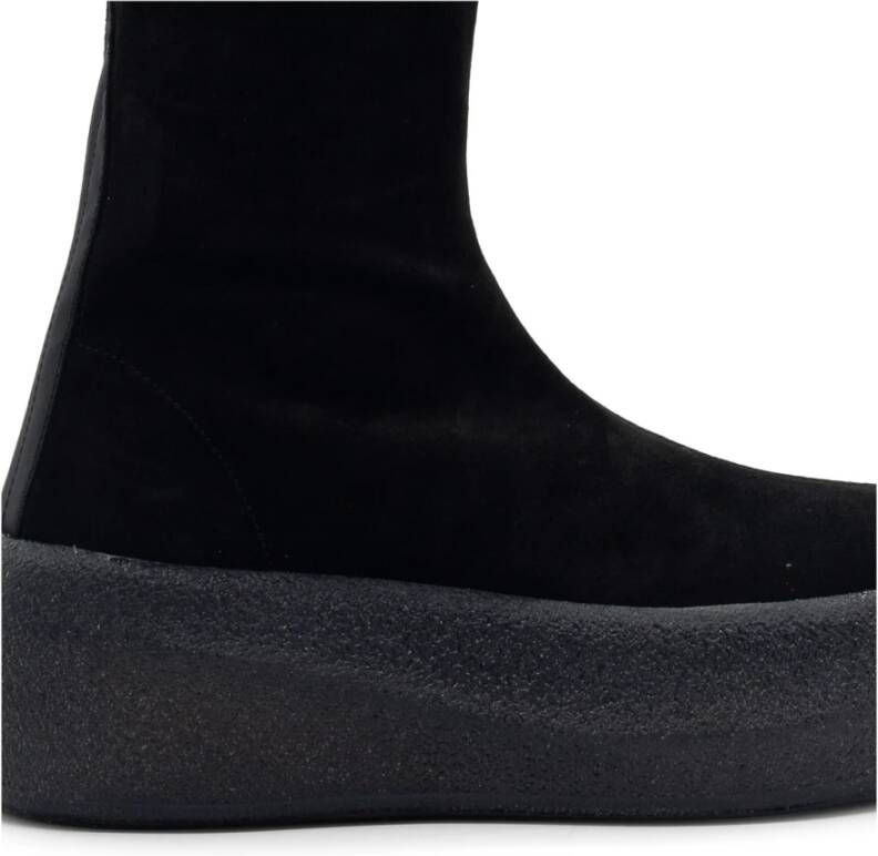 Vic Matié F04 Zwarte suède stretch enkellaars