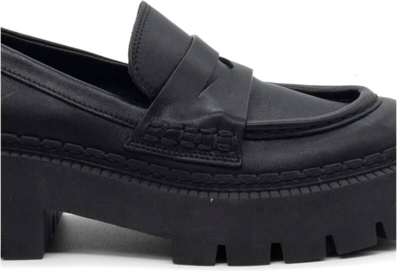 Vic Matié H04 Bob Loafer