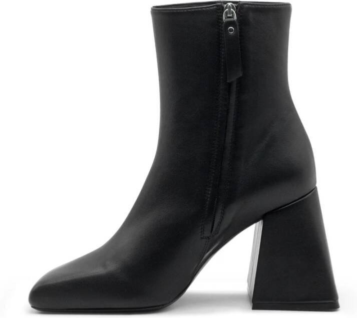 Vic Matié Minimalistische enkellaars Ming in zwart Black Dames