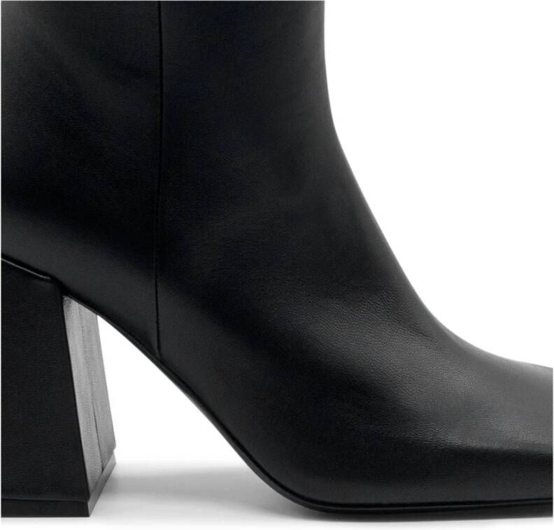 Vic Matié Minimalistische enkellaars Ming in zwart Black Dames