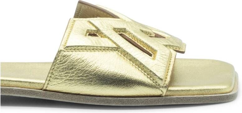 Vic Matié Vierkante open monogram gouden slipper