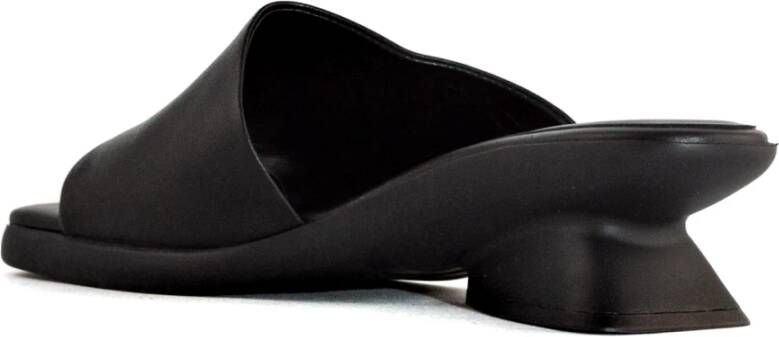 Vic Matié Zwarte leren sandalen met vierkante neus
