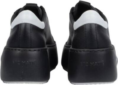 Vic Matié Zwarte Leren Sneakers met Witte Rand en 6cm Plateau Zwart Dames