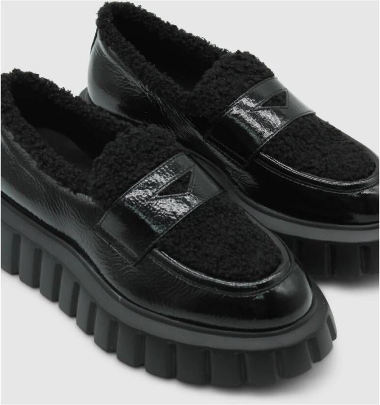 Voile blanche Zwarte Lakleren Loafer Grenelle Black Dames