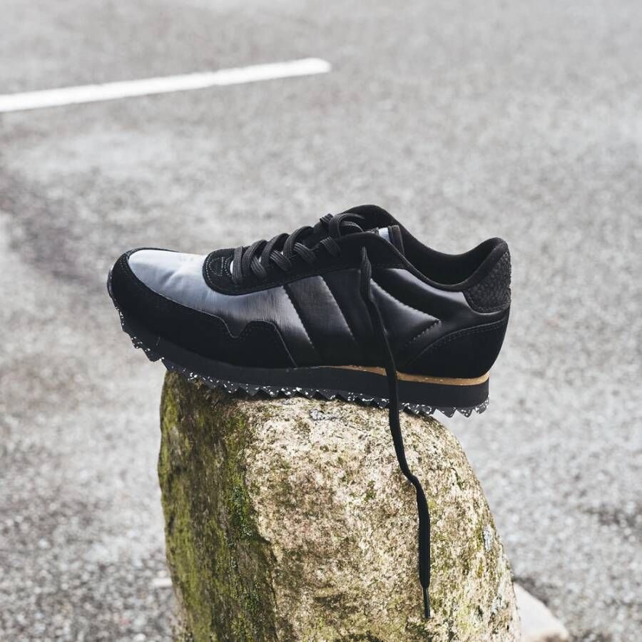 Woden Nora III Metallic Nylon Zwart Dames