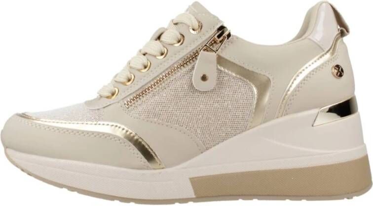 XTI Stijlvolle Sneakers voor Moderne Vrouwen Beige Dames