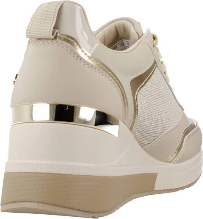 XTI Stijlvolle Sneakers voor Moderne Vrouwen Beige Dames