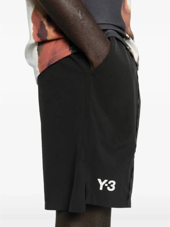 Y-3 Korte Zwarte Ergonomische Sneakers