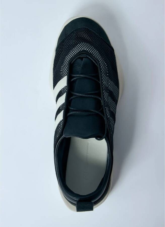 Y-3 Mesh Sneakers met Signature Motieven