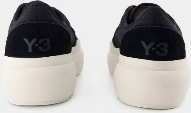 Y-3 Zwart Off-White Leren Sneakers Ajatu Court Low Zwart Unisex