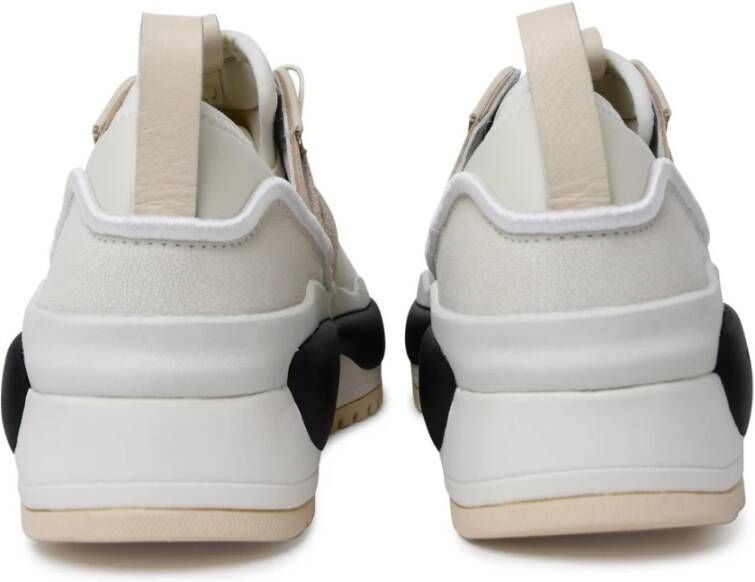 Y-3 Witte leren sneakers met opvallend logo detail White Heren