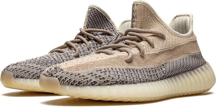 Yeezy Ash Pearl Sneakers Elegant Comfort