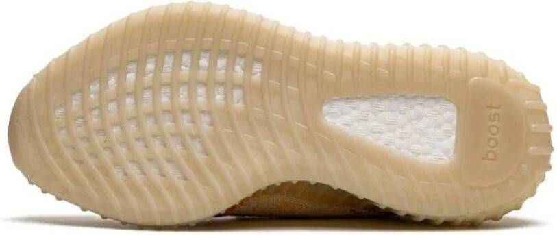 Yeezy Kleurrijke Boost Sneakers met Uniek Design