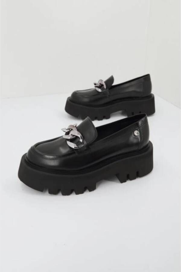 Yellow Stijlvolle Loafers met Versiering Detail