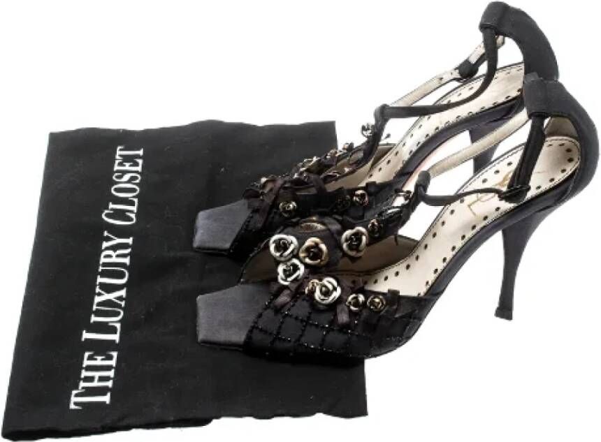 Yves Saint Laurent Vintage Pre-owned Canvas sandals Black Dames