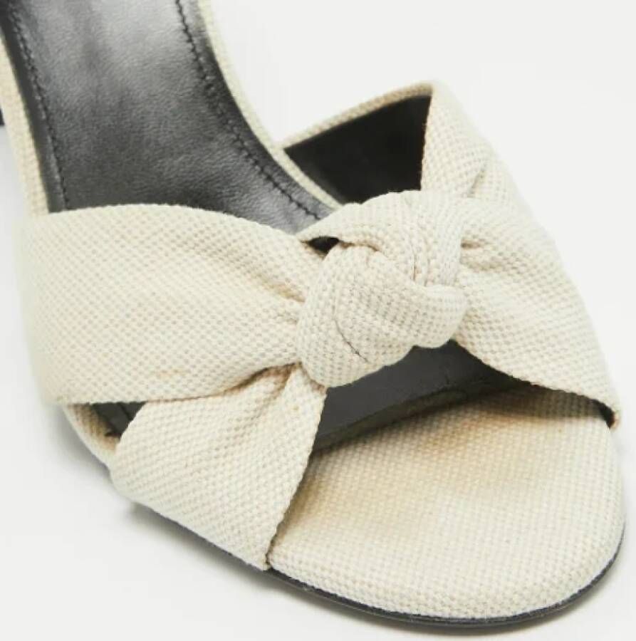Yves Saint Laurent Vintage Pre-owned Canvas sandals White Dames