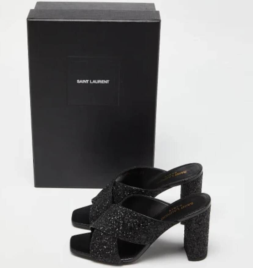Yves Saint Laurent Vintage Pre-owned Fabric sandals Black Dames
