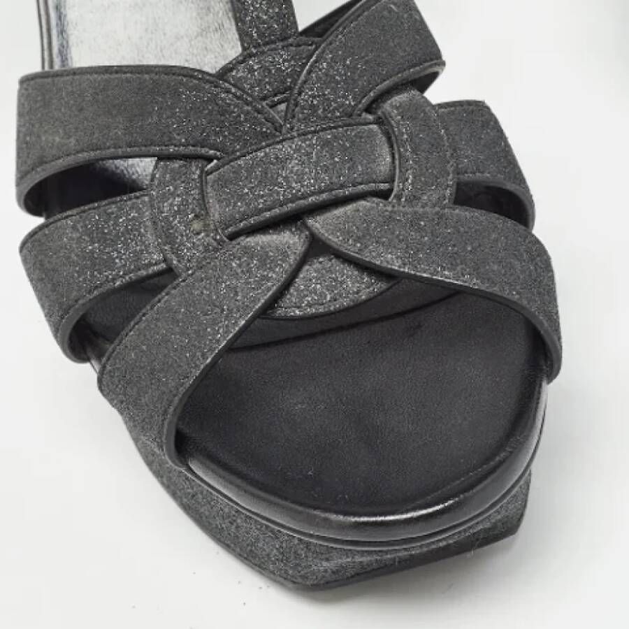 Yves Saint Laurent Vintage Pre-owned Fabric sandals Gray Dames