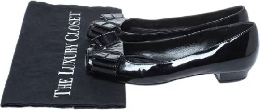 Yves Saint Laurent Vintage Pre-owned Leather flats Black Dames